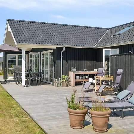 Annerose - 550m From The Sea By Interhome